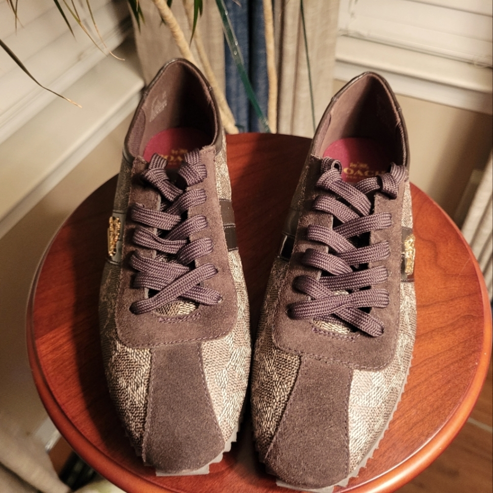 Coach "Ivy" Signature Sneakers Sz. 7.5B